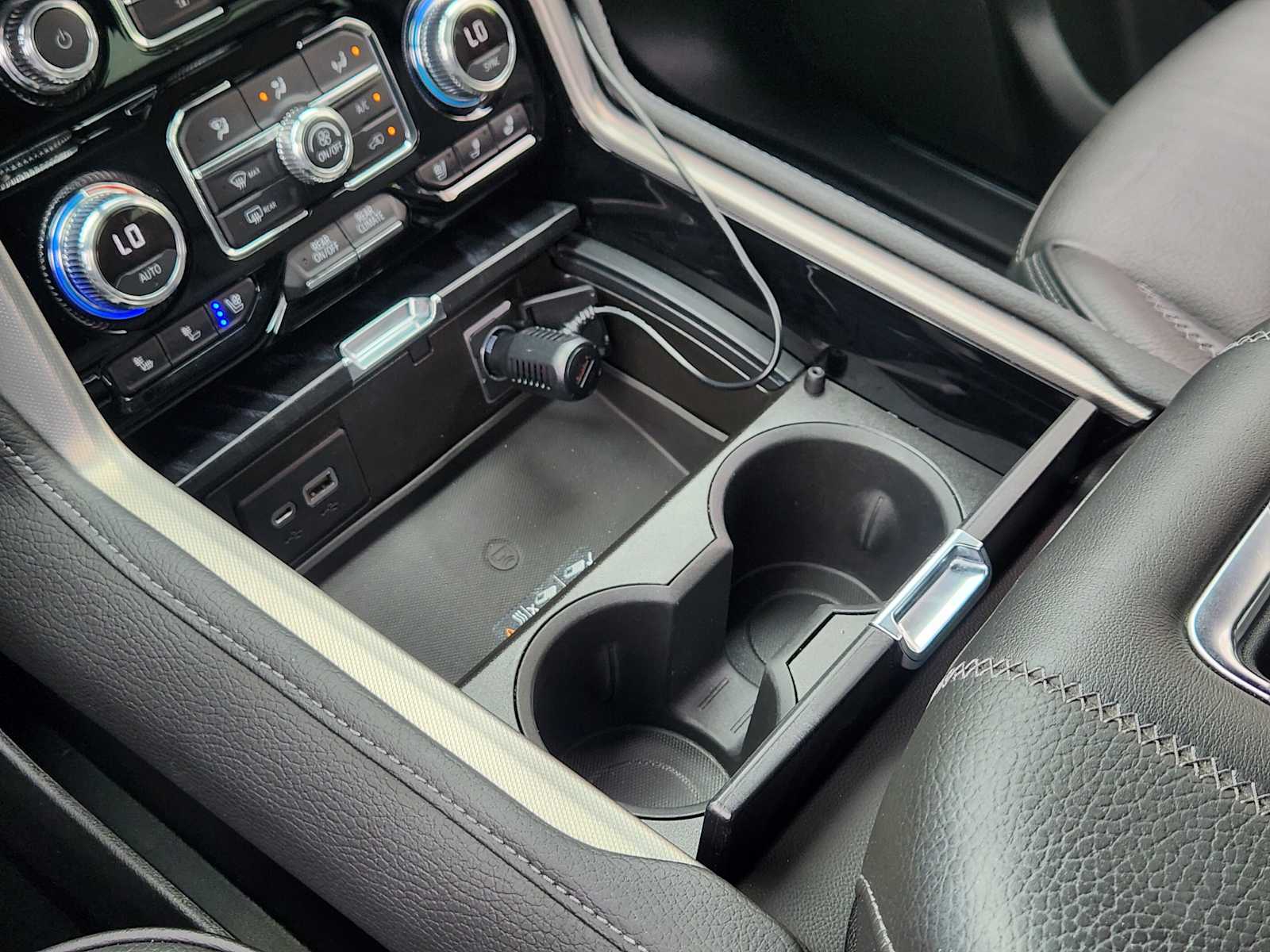 2022 Gmc Yukon Denali photo 16