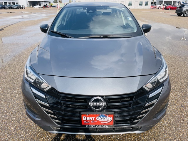 2024 Nissan Versa 1.6 S photo 2