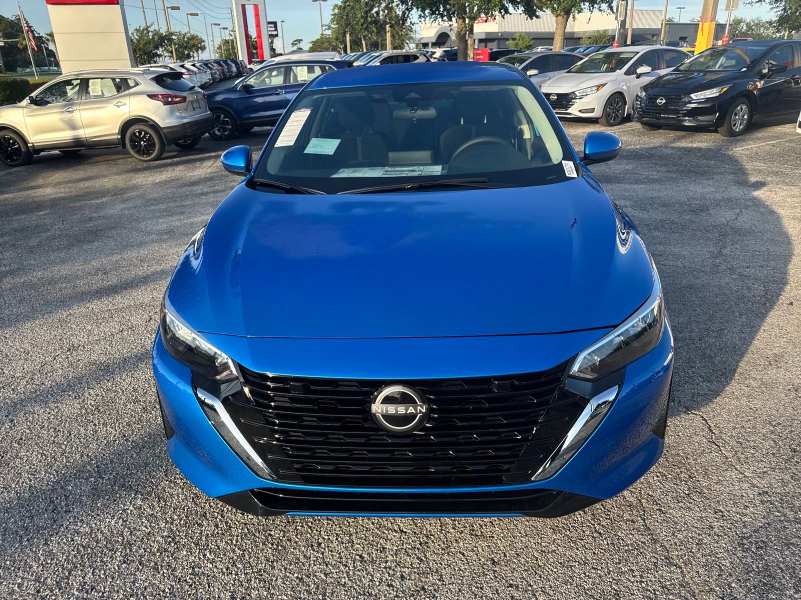 2025 Nissan Sentra SV photo 3