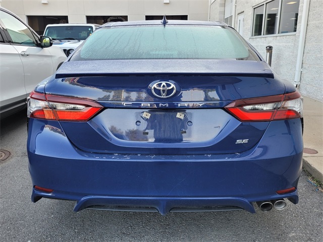 2024 Toyota Camry SE photo 3