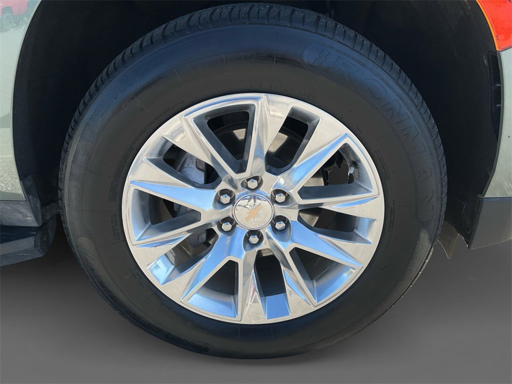 2023 Chevrolet Suburban Premier photo 14