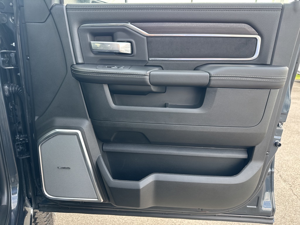 2026 Ram 2500 Laramie photo 25
