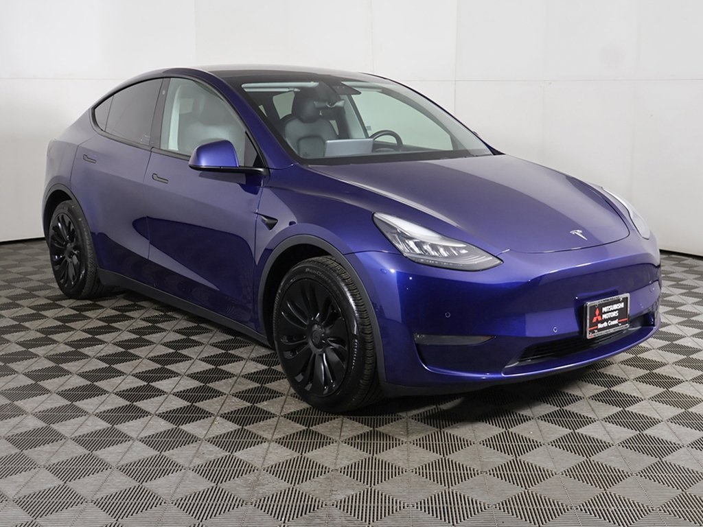 Used 2020 Tesla Model Y Long Range with VIN 5YJYGDEEXLF031806 for sale in Parma, OH