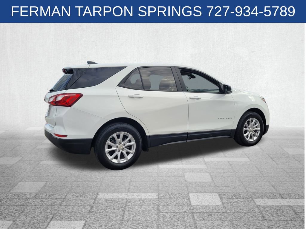 2021 Chevrolet Equinox LS photo 3