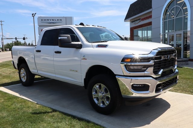 2025 Ram 2500 Big Horn photo 3