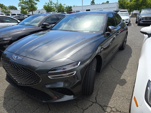 2025 Genesis G70
