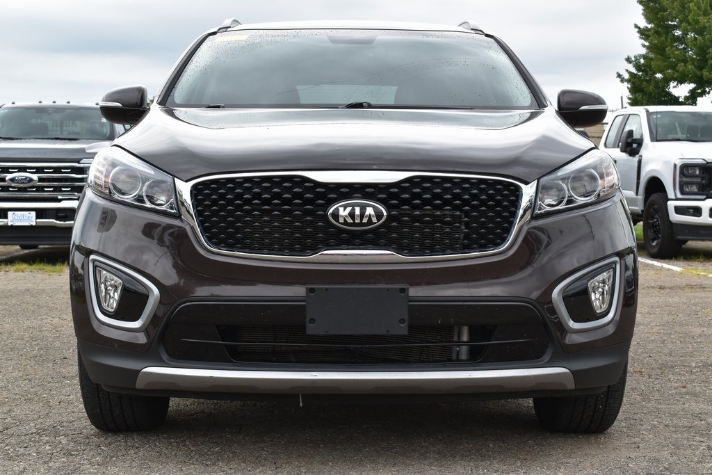 Used 2016 Kia Sorento EX with VIN 5XYPHDA53GG064370 for sale in Kansas City
