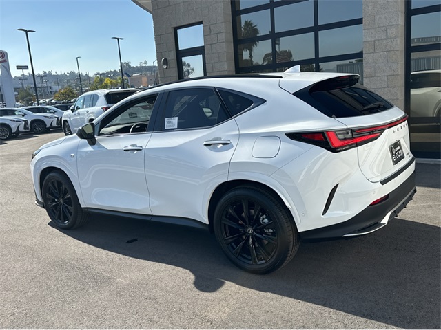 2026 Lexus NX 350h F SPORT Handling AWD photo 4