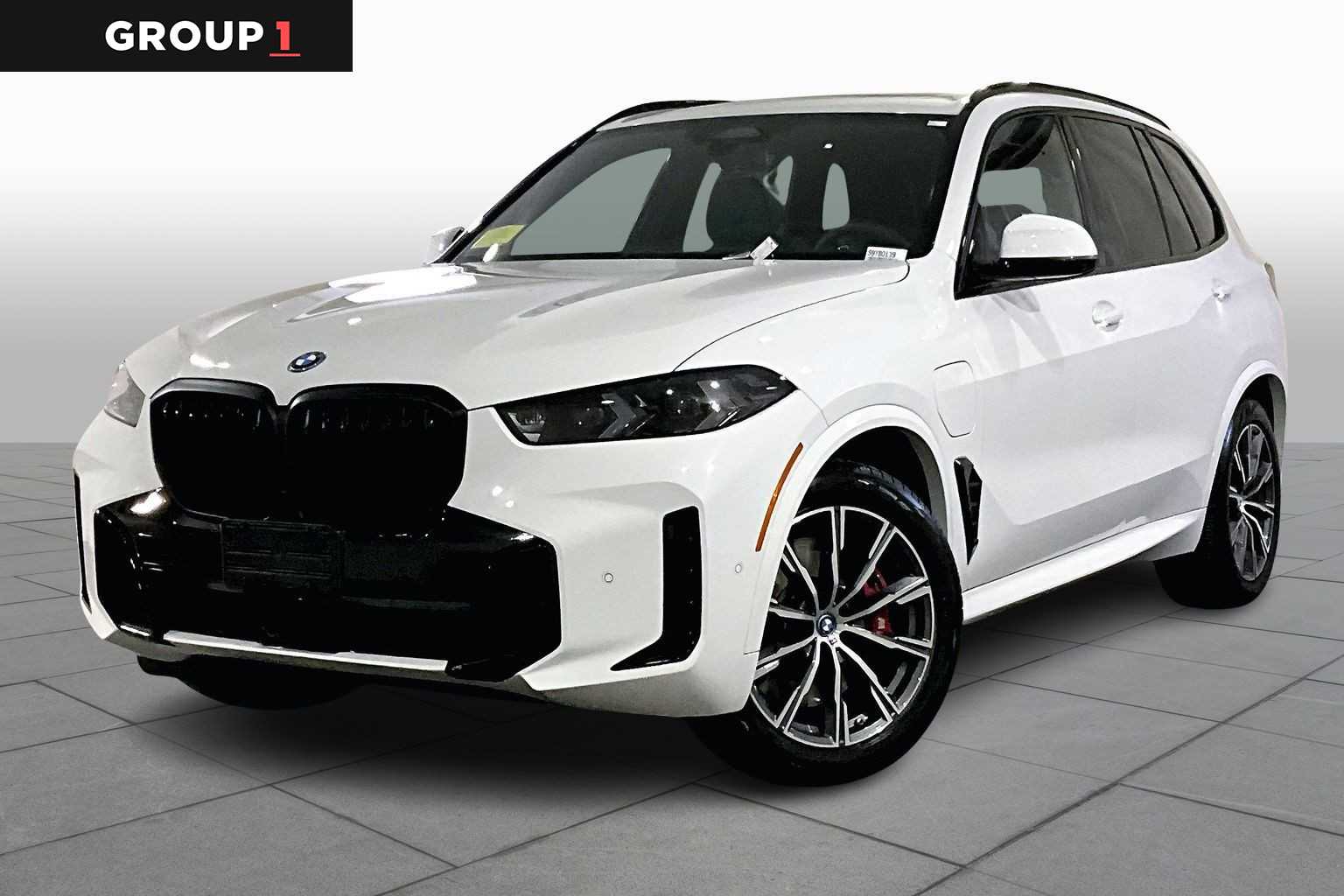 2025 BMW X5 50e's photo