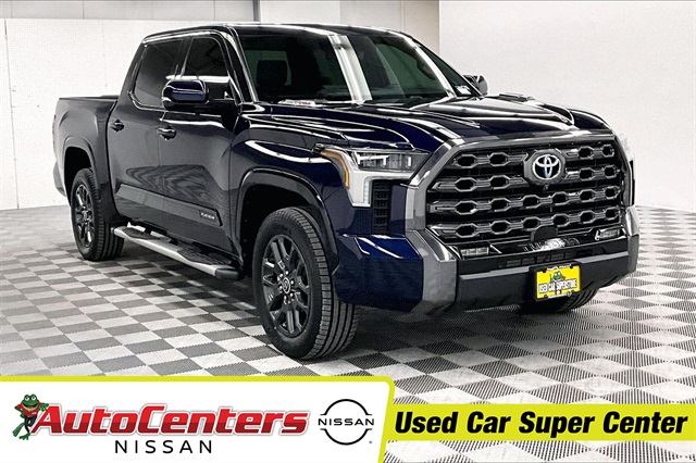 2022 Toyota Tundra Platinum's photo