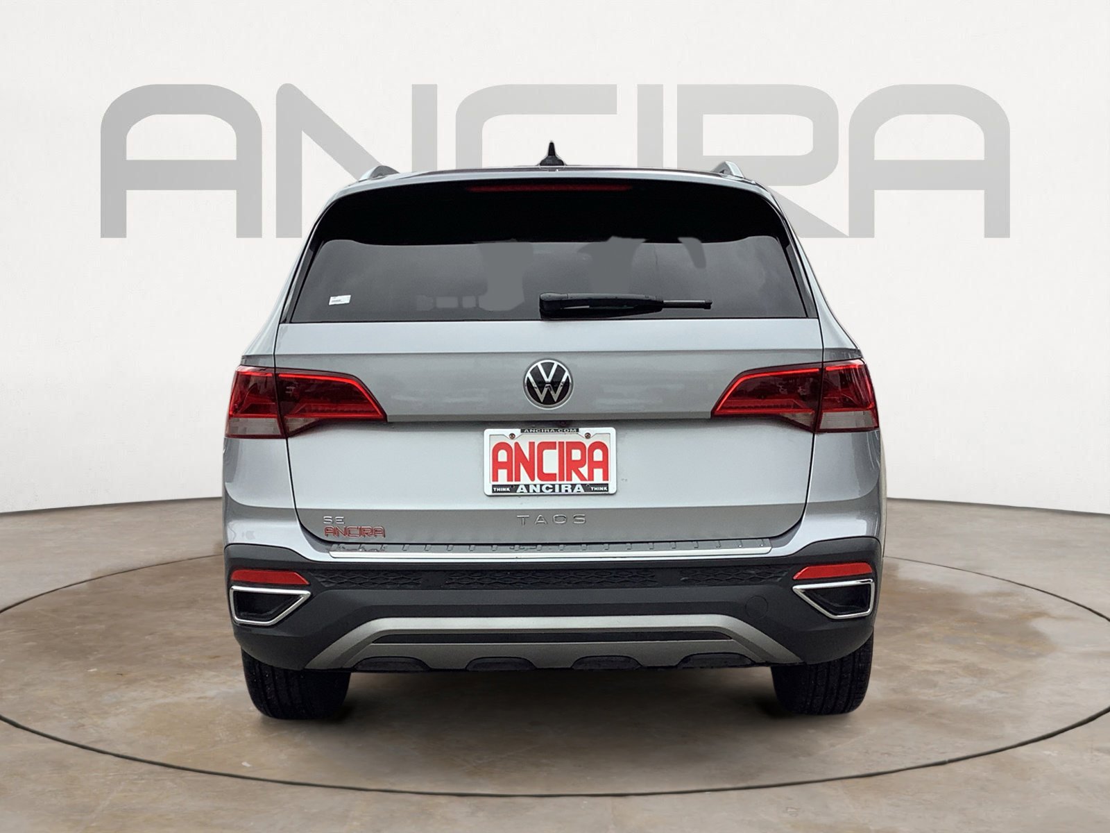 2024 Volkswagen Taos SE photo 3