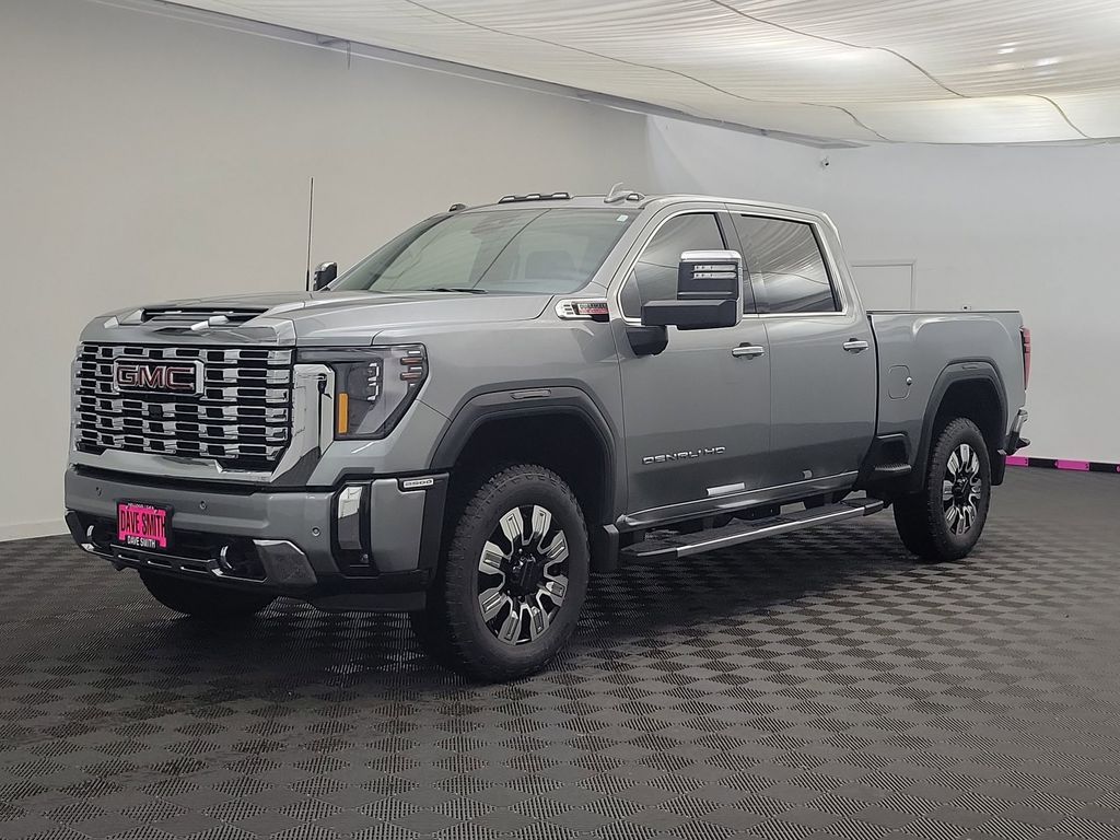 2025 GMC Sierra Denali's photo