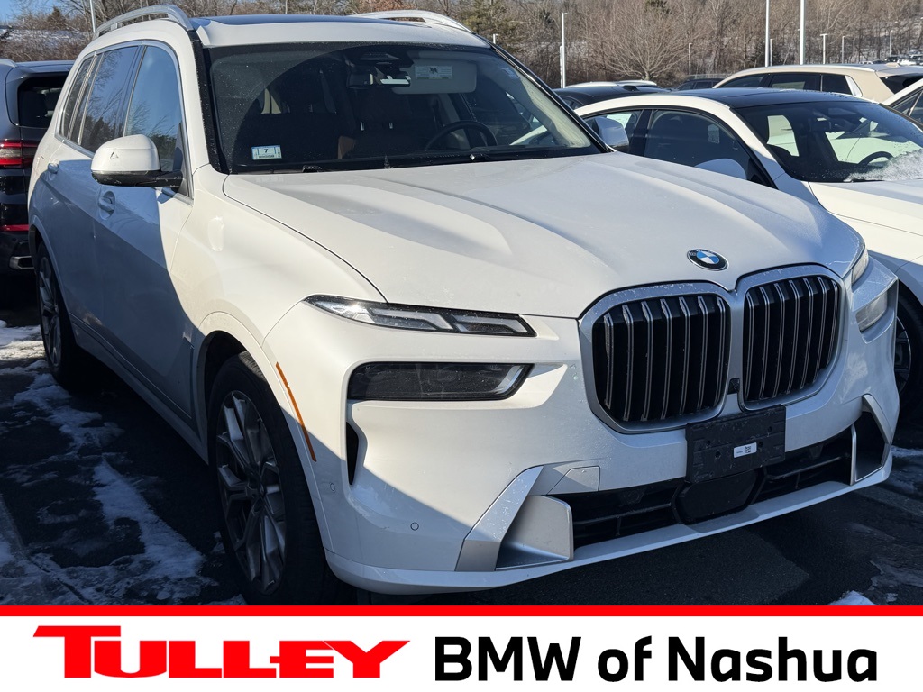2024 BMW X7 40i's photo