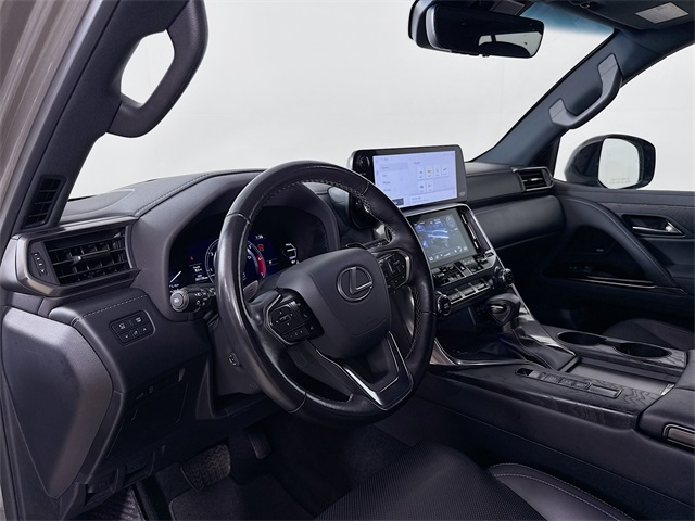 2023 Lexus LX 600 Premium photo 6