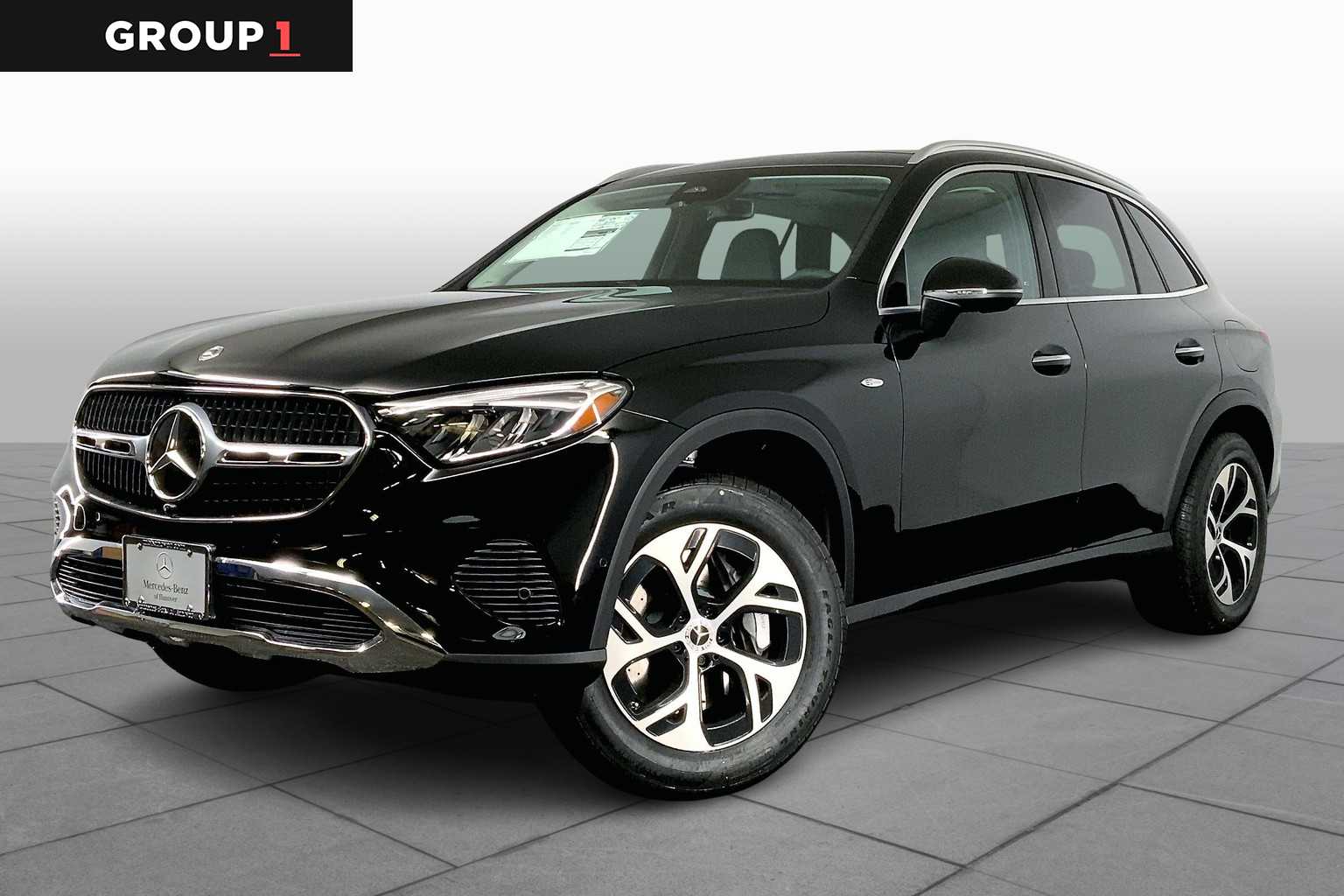 2025 Mercedes-Benz GLC Base's photo