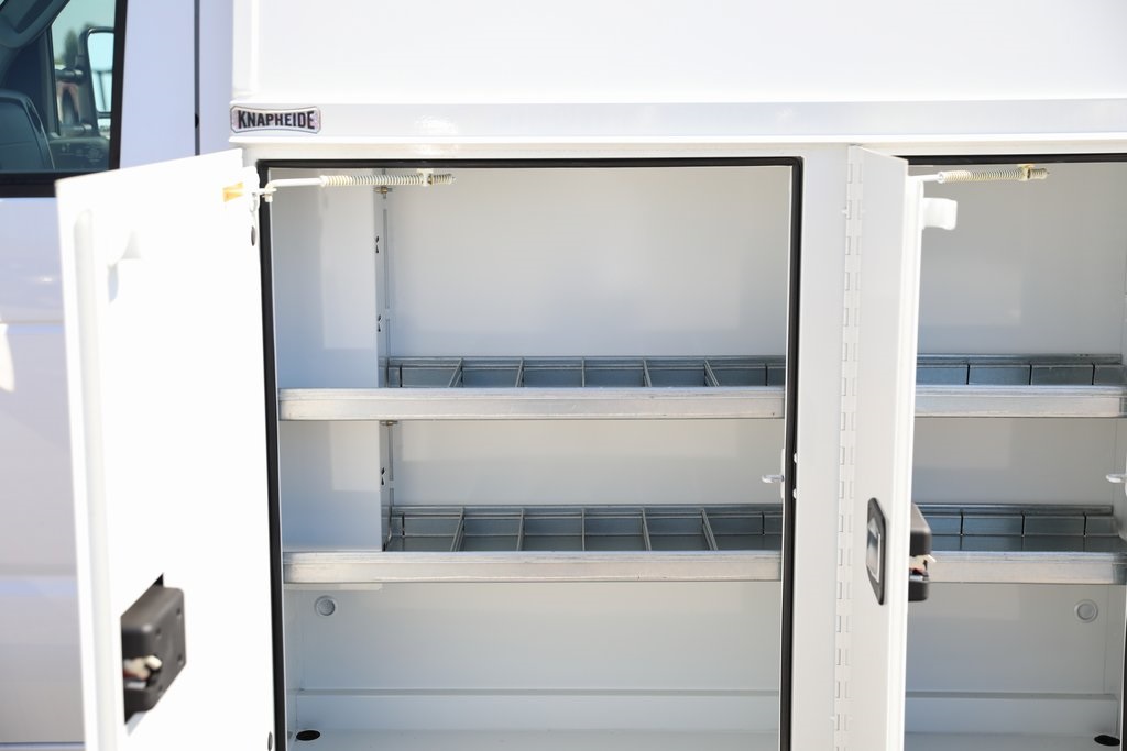 2025 Ford E-350 photo 28