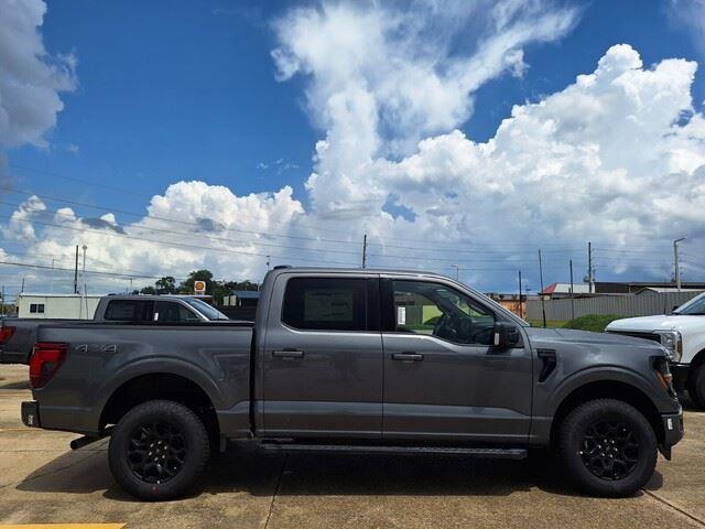 2025 Ford F-150 XLT photo 5