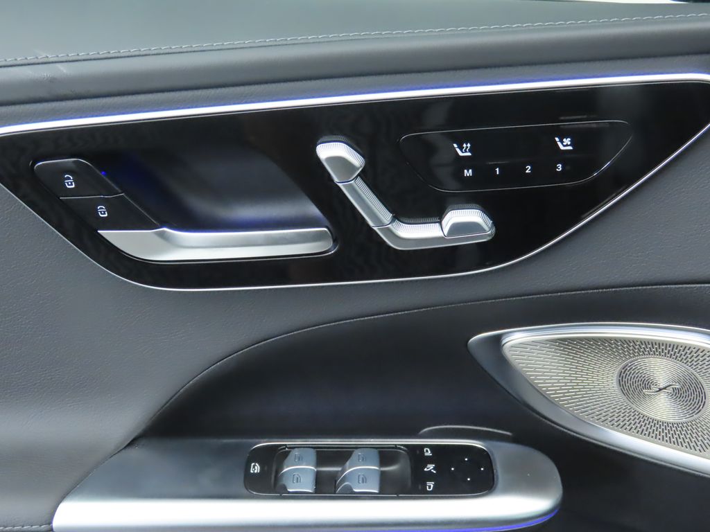 2025 Mercedes Benz C 300 photo 22