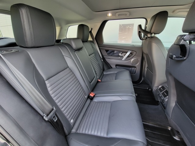 2024 Land Rover Discovery Sport S photo 19