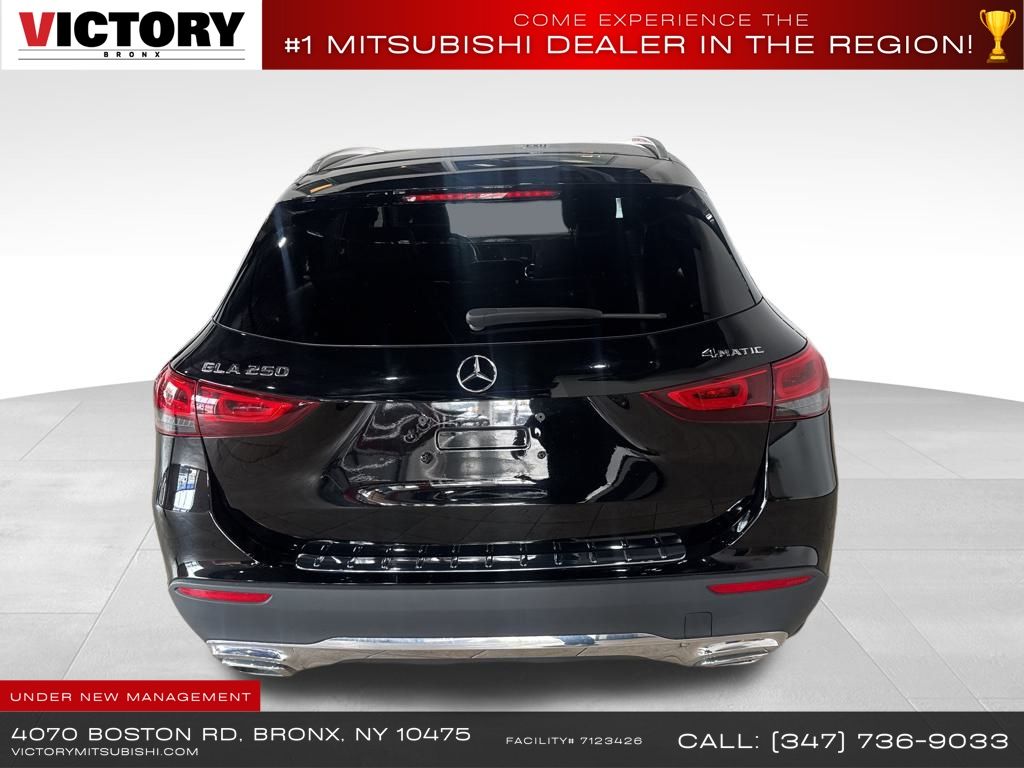 2021 Mercedes Benz GLA 250 4MATIC photo 4