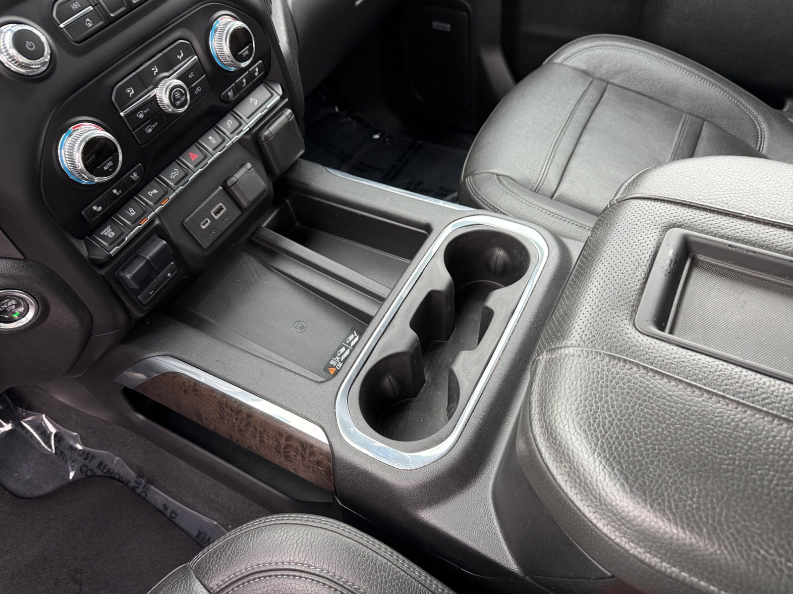 2020 Gmc Sierra 2500 HD Denali photo 13