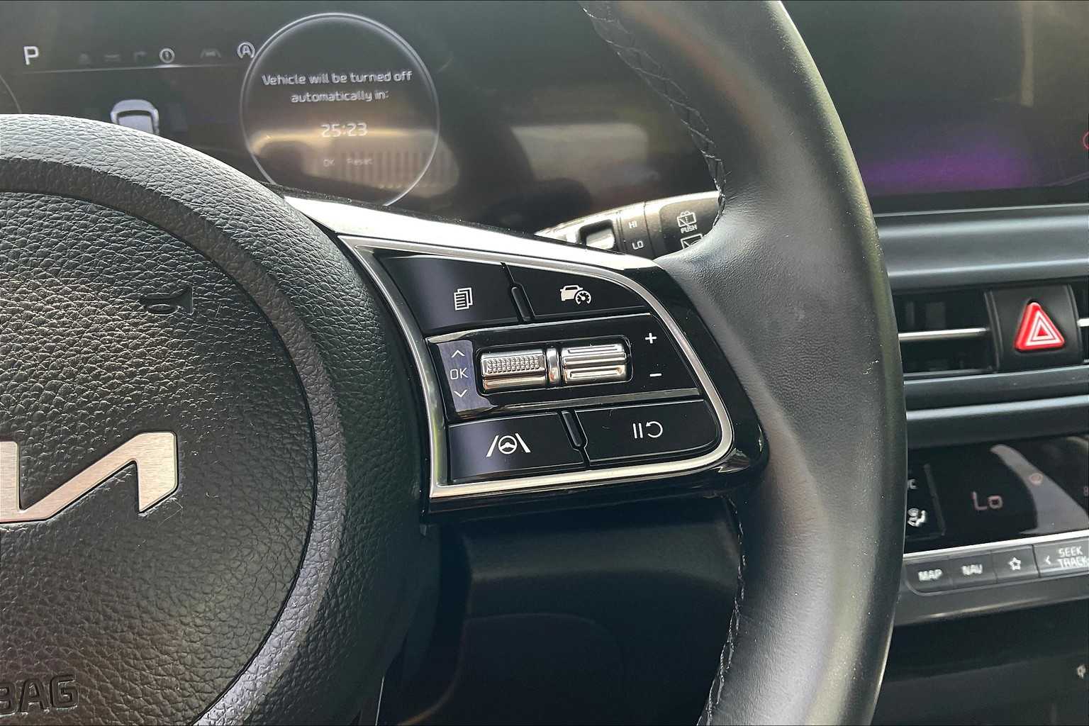 2024 Kia Seltos EX photo 23