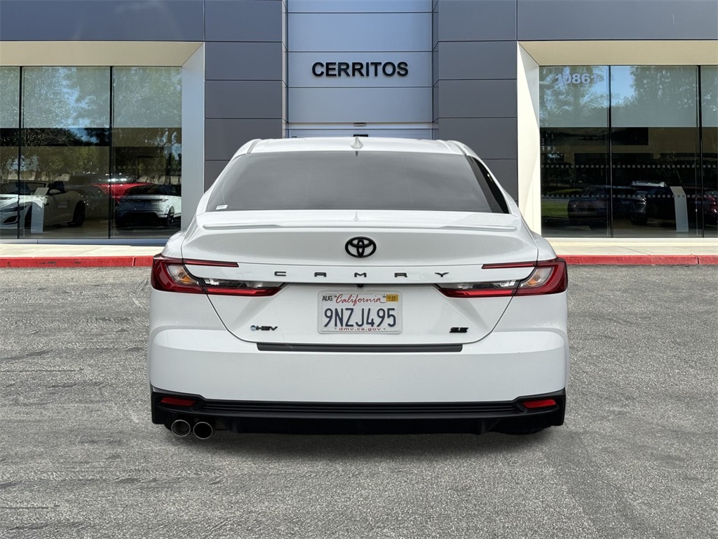 2025 Toyota Camry SE photo 6