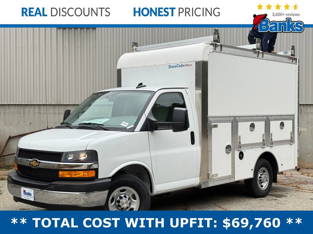 2025 Chevrolet Express Base's photo