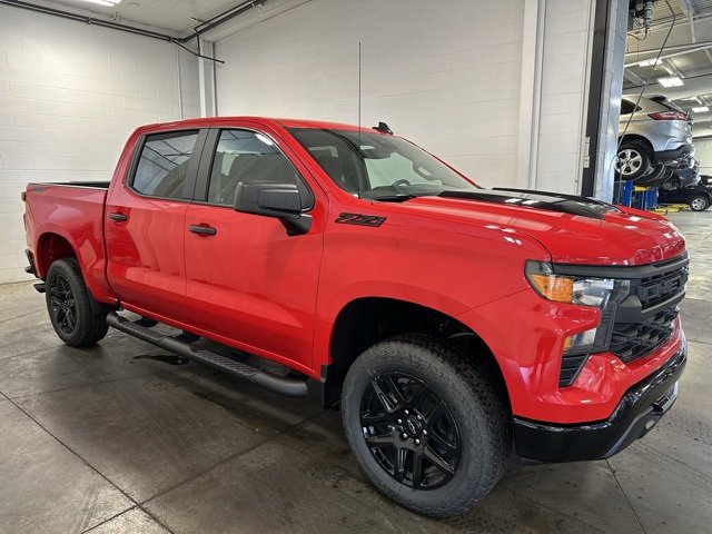 2024 Chevrolet Silverado 1500 Custom Trail Boss photo 3