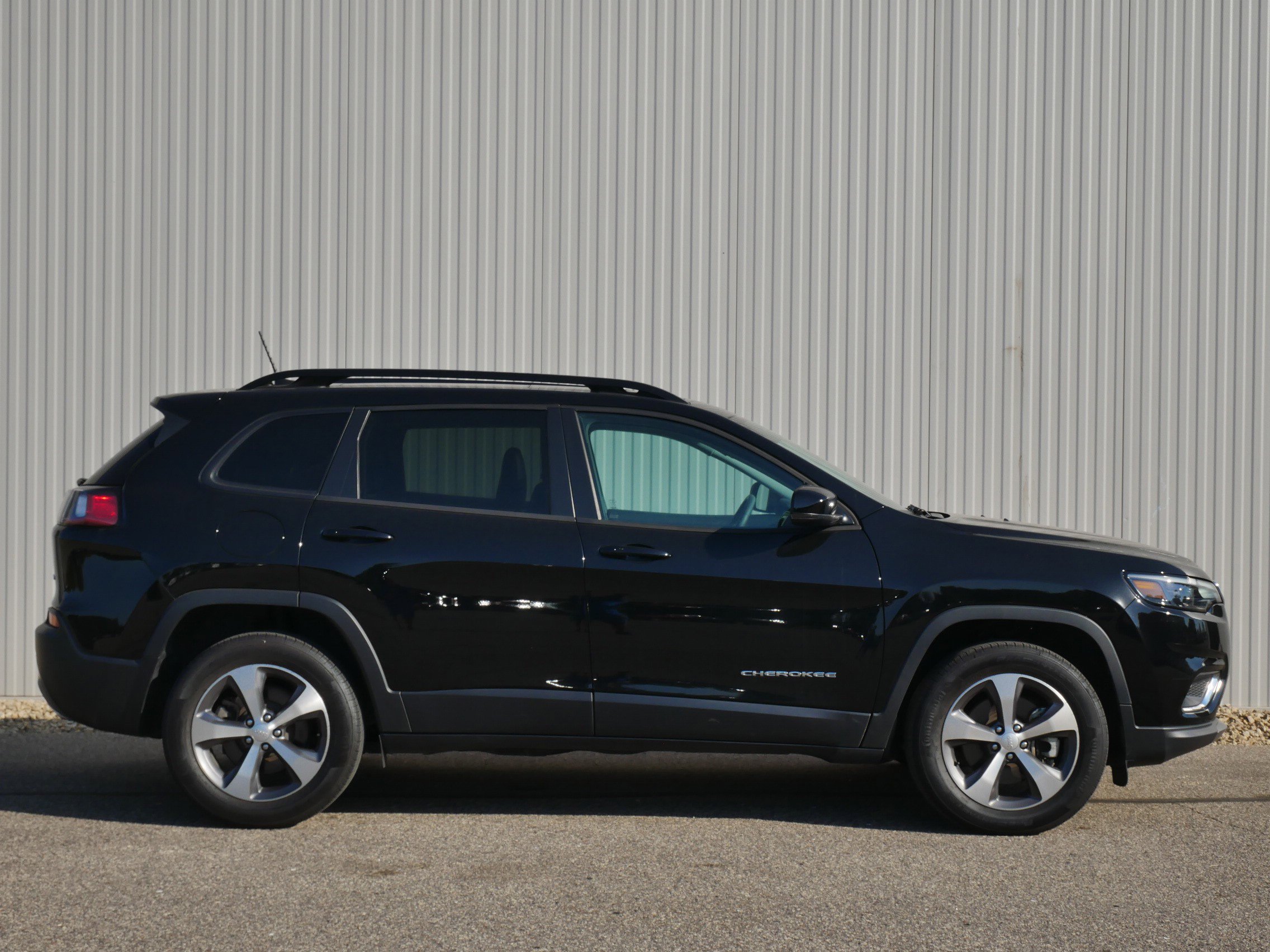 2022 Jeep Cherokee Limited photo 6