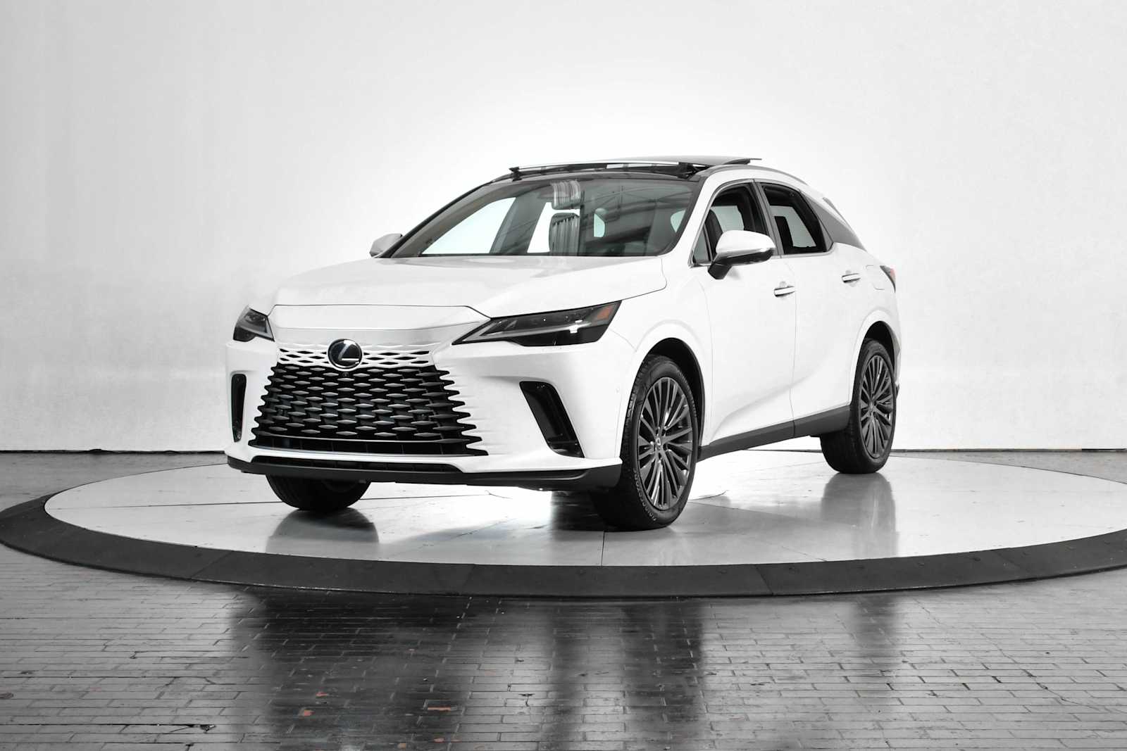 2024 Lexus RX 350's photo