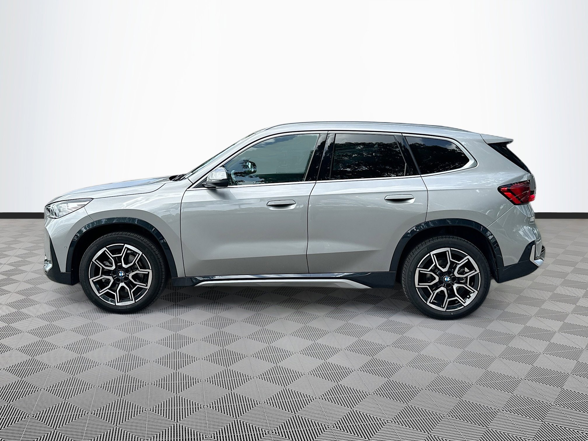 2025 Bmw X1 XDrive28i photo 4