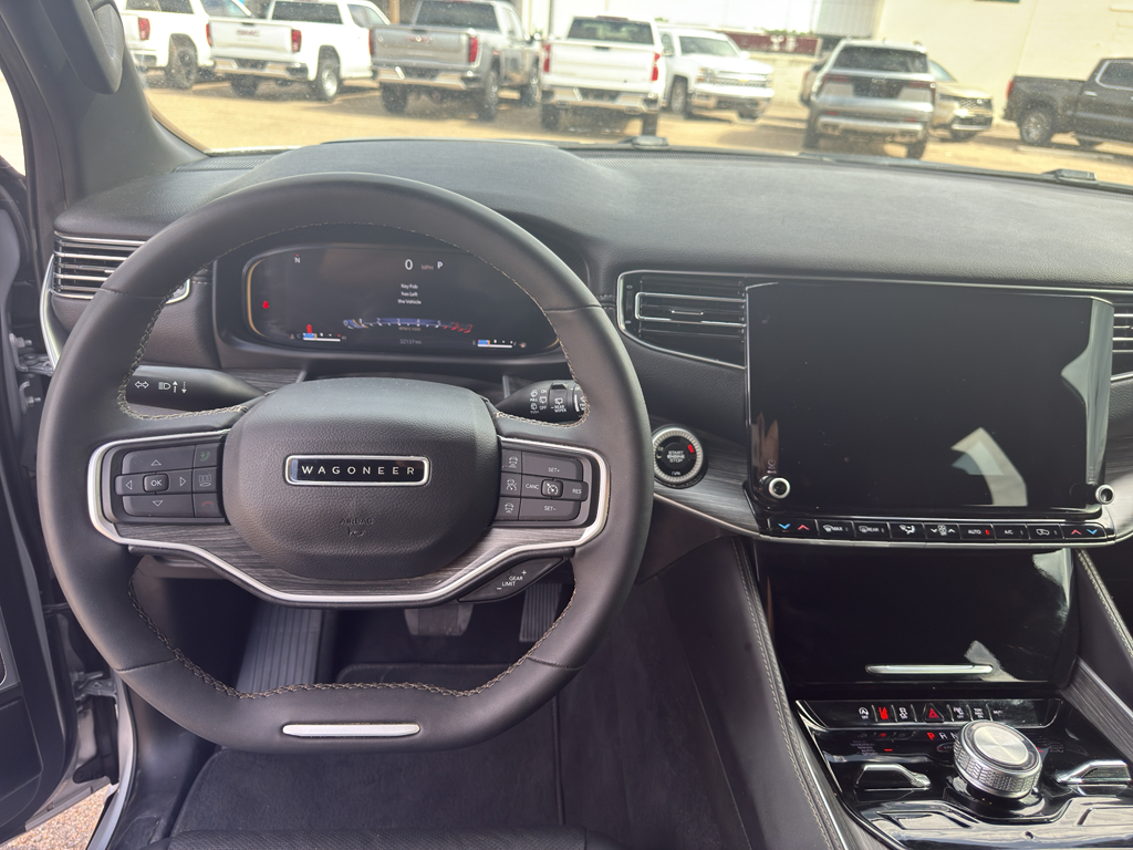 2023 Jeep Wagoneer Series III photo 9
