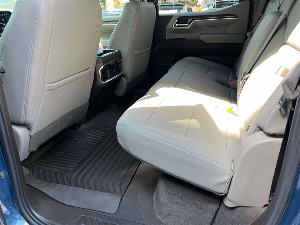 2024 Chevrolet Silverado 1500 LTZ photo 17