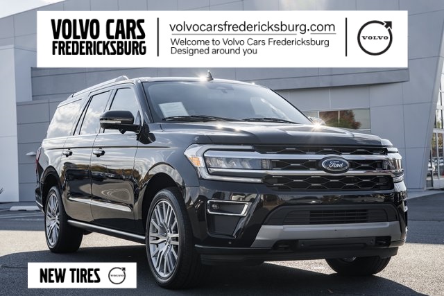 2023 Ford Expedition Limited's photo