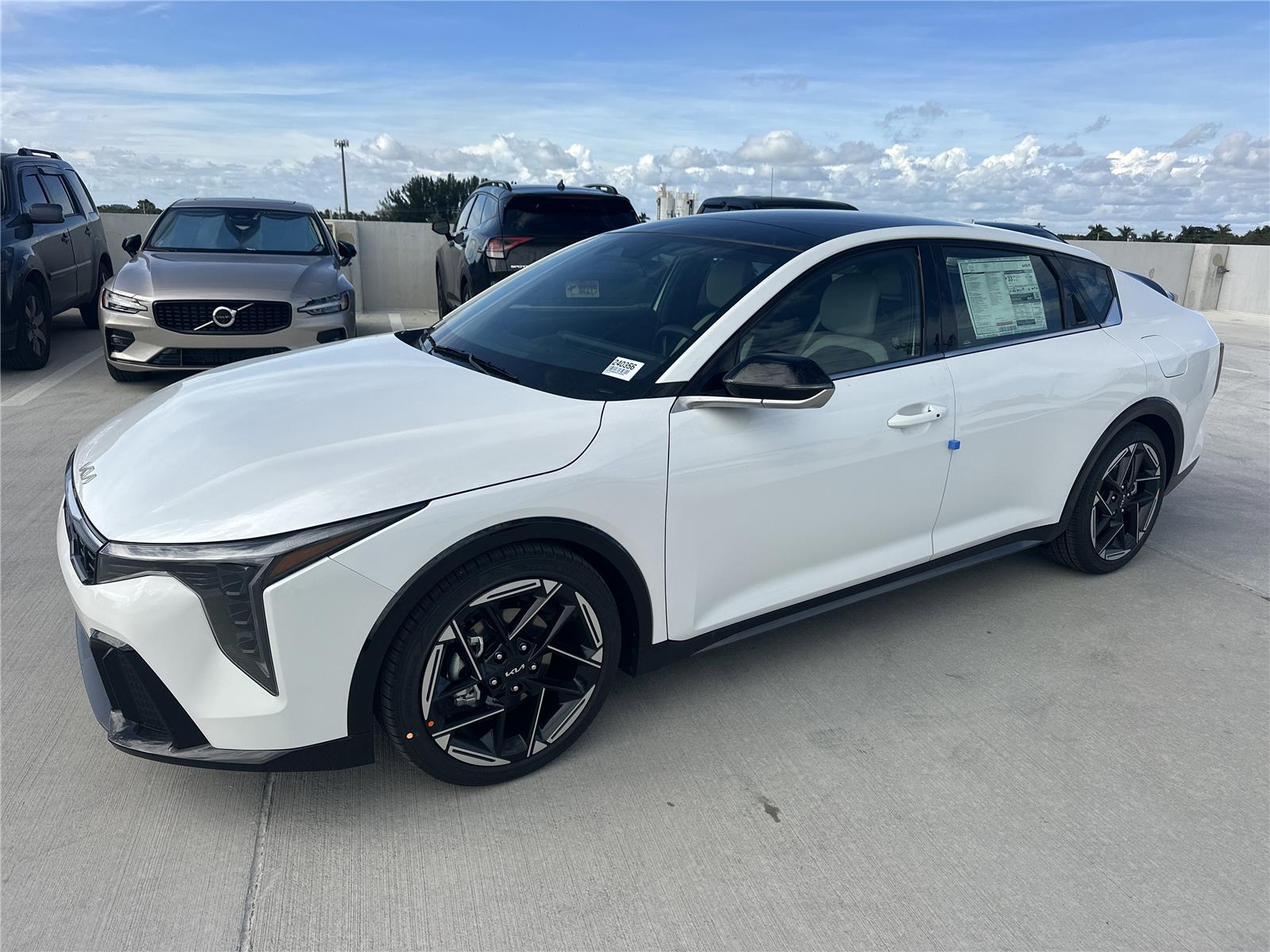 2025 Kia K4 GT-Line's photo