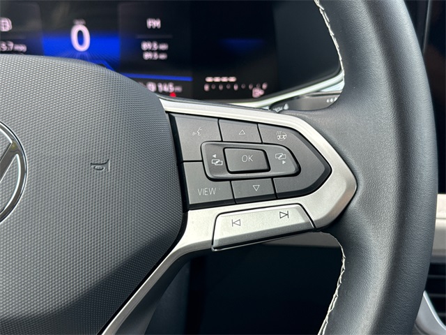 2025 Volkswagen Taos SE photo 24