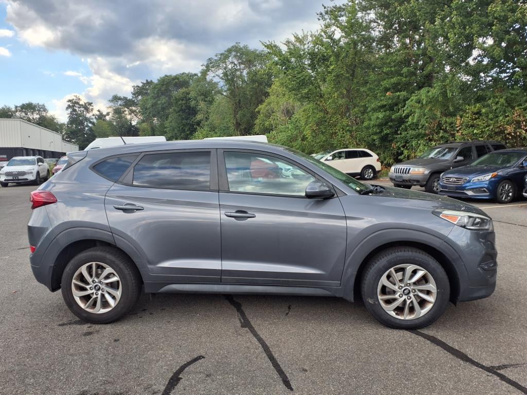 2016 Hyundai Tucson SE photo 5