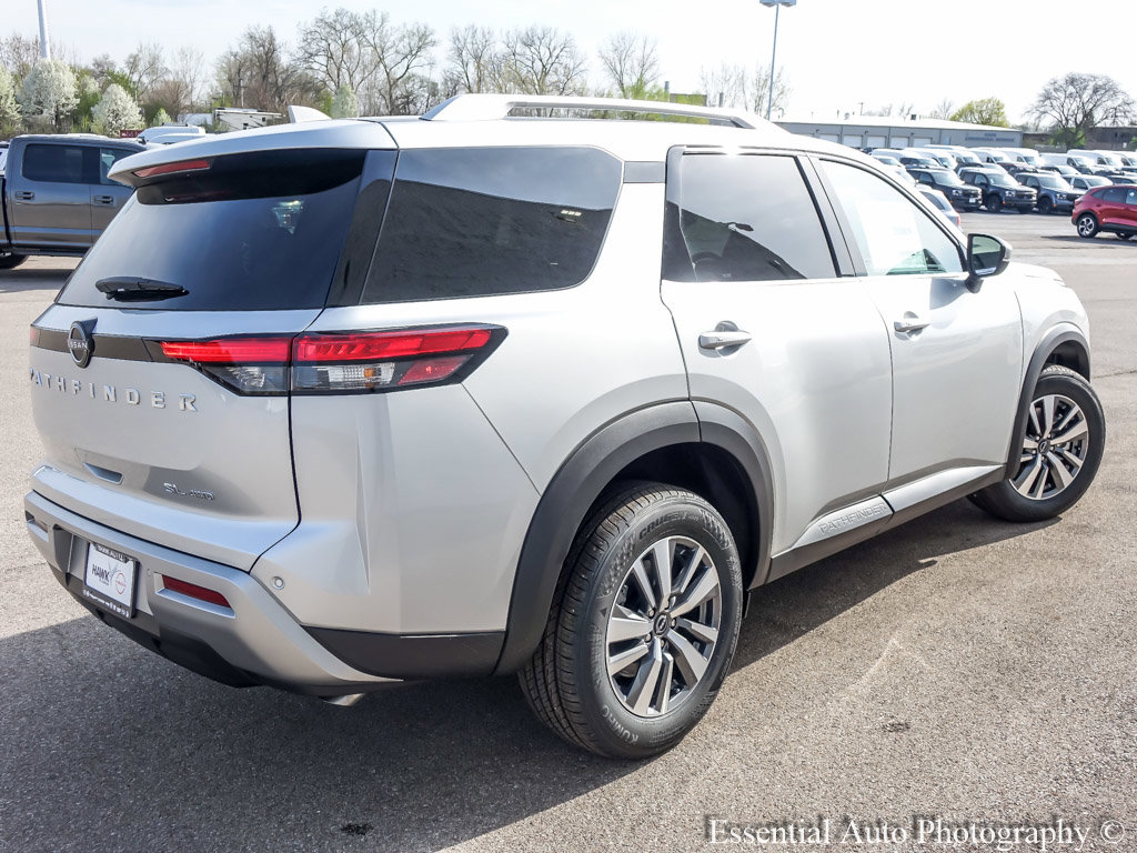 2025 Nissan Pathfinder SL photo 6