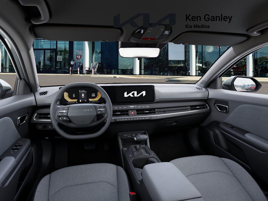 2025 Kia K4 LXS photo 5