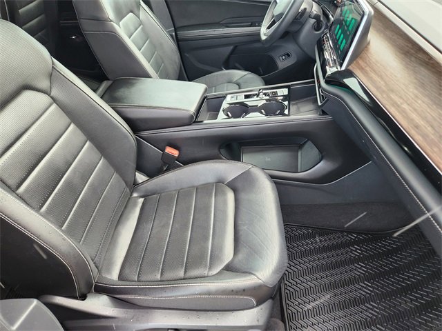 2024 Volkswagen Atlas SEL photo 13
