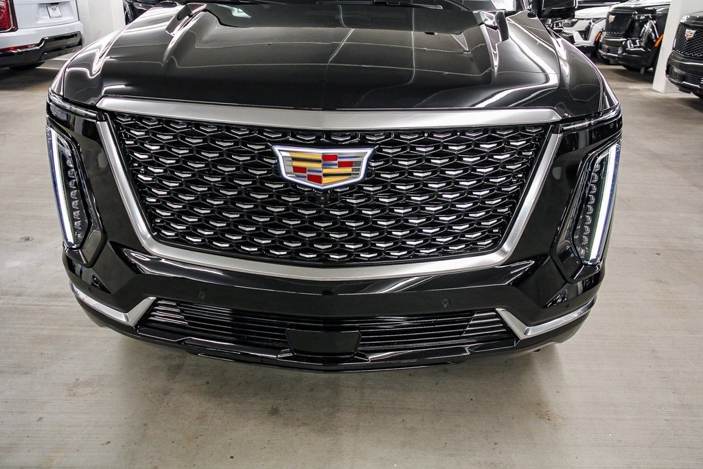 2026 Cadillac Escalade Luxury photo 8