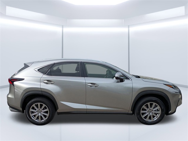 2020 Lexus NX 300 photo 3