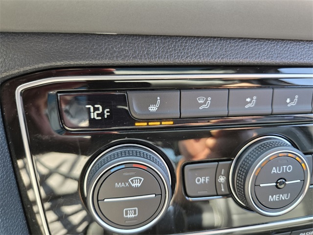 2022 Volkswagen Atlas Cross Sport V6 SEL R-Line photo 20