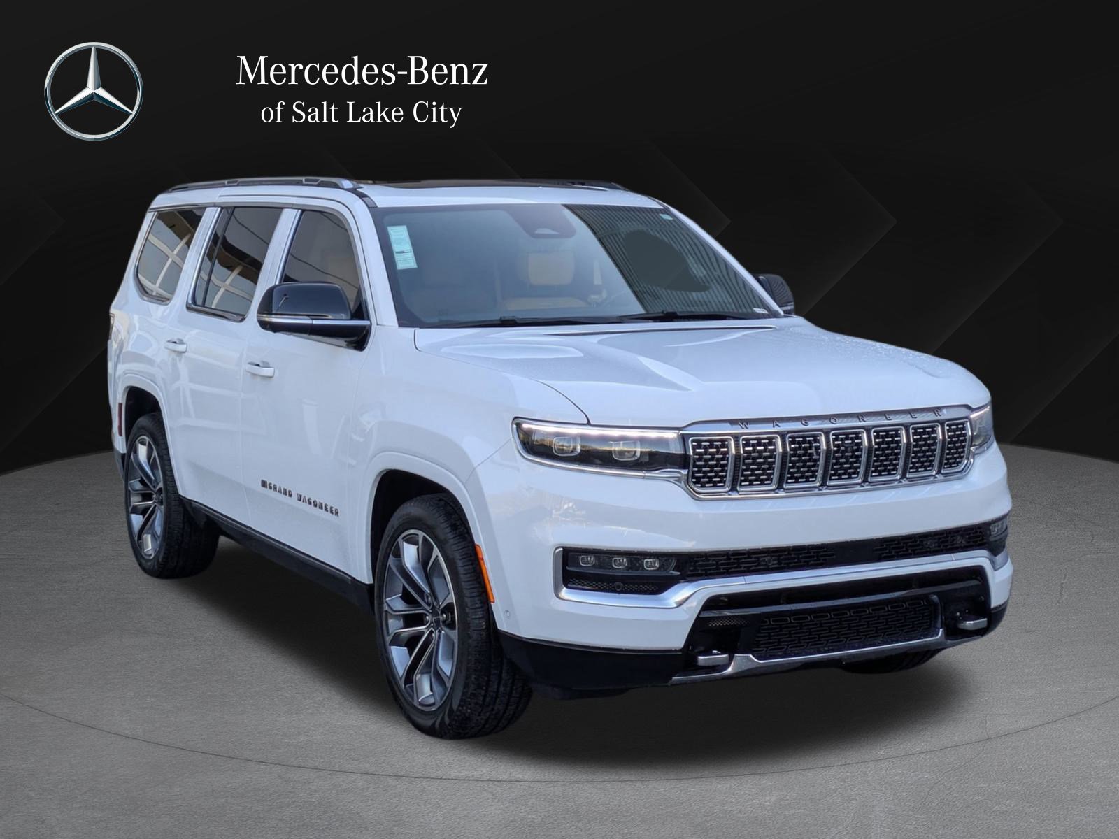 2024 Jeep Grand Wagoneer Series III's photo