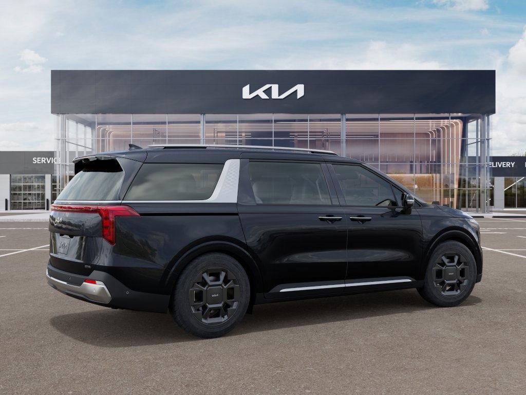 2025 Kia Carnival SX photo 3