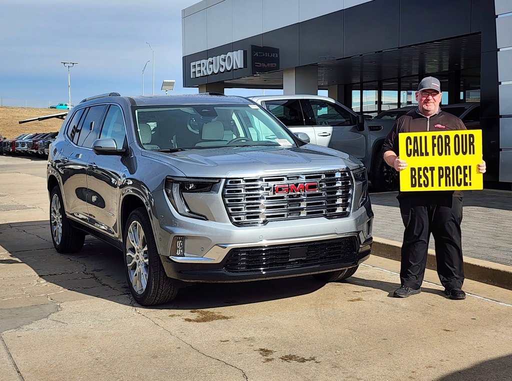 2026 GMC Acadia Denali's photo