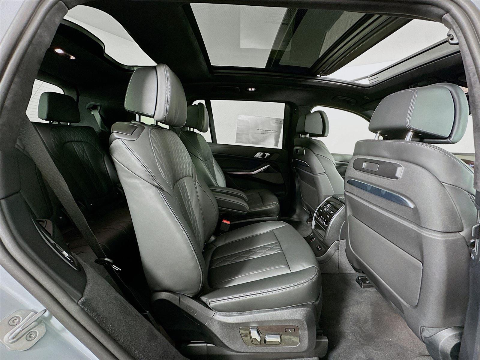 2026 Bmw X7 M60i photo 28