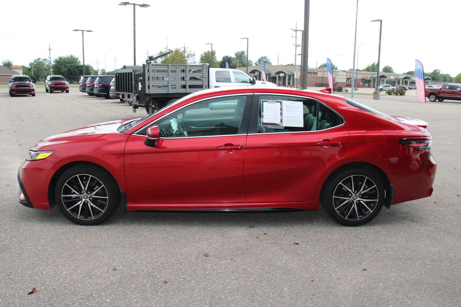 2024 Toyota Camry SE photo 6