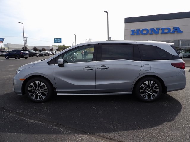 2026 Honda Odyssey Elite photo 4